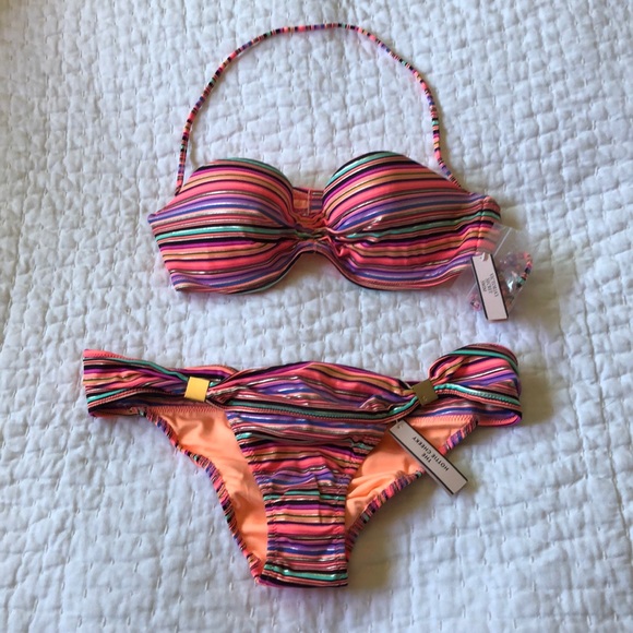 NWT Victoria Secret Bikini Set - Picture 1 of 4